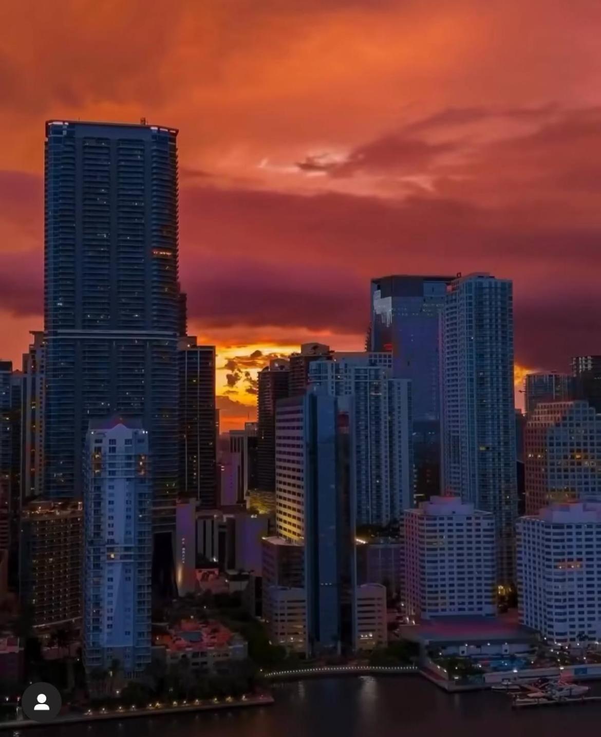 Апартаменты Heart Of Downtown Miami Studio Pool & Gym Экстерьер фото